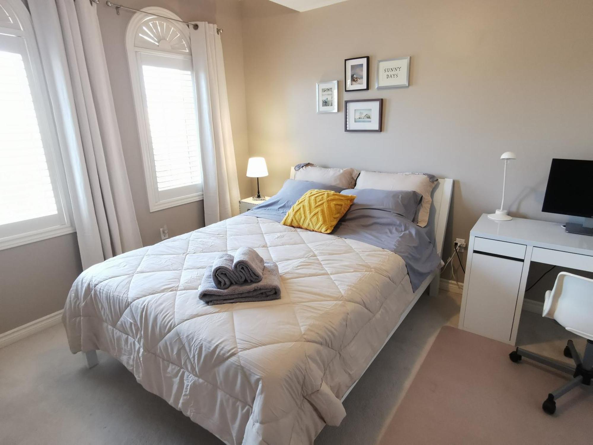 4 Bedroom 3 Washroom Charming Home In Markham With Warm Cozy Vibe Exterior foto