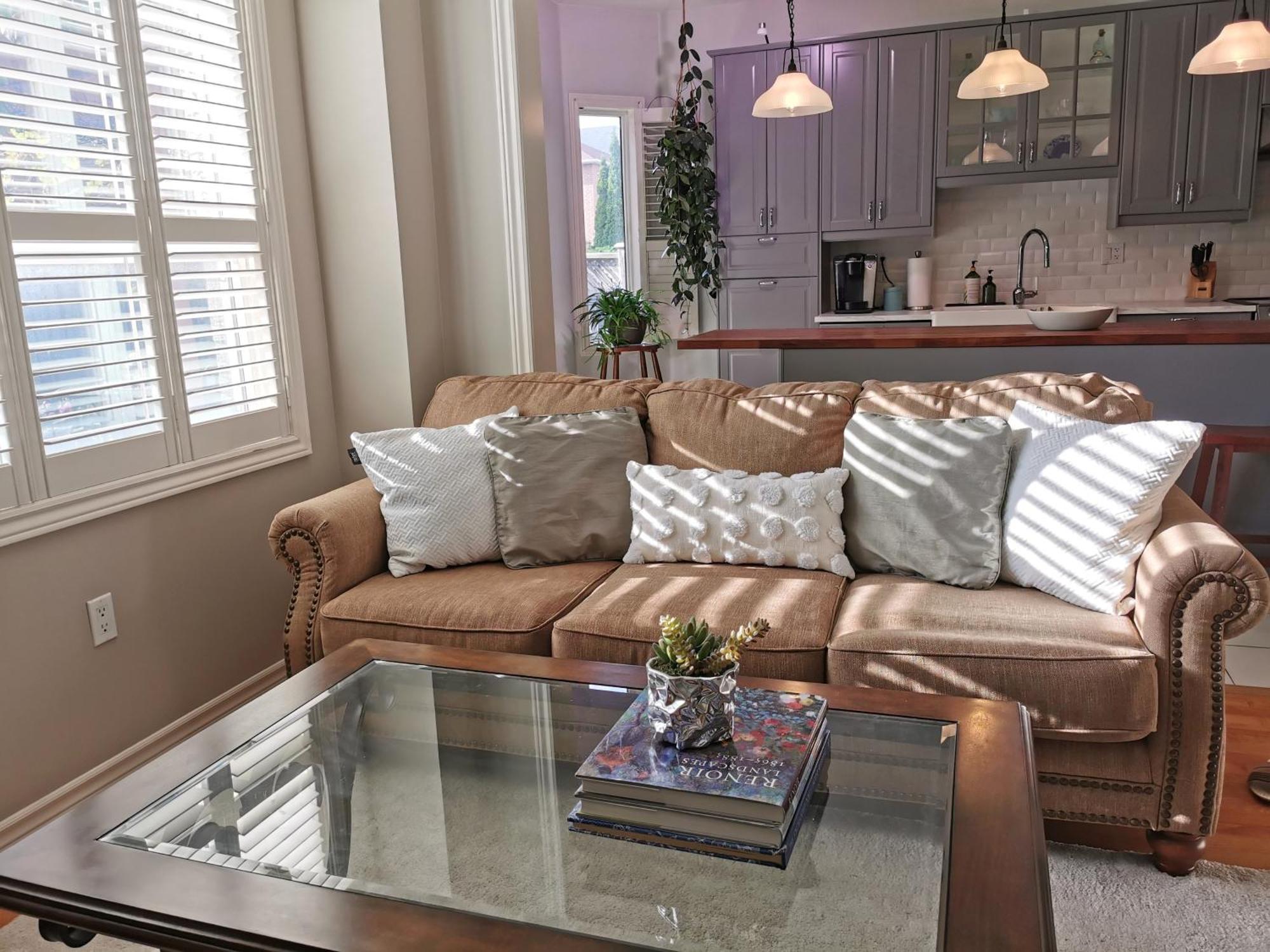 4 Bedroom 3 Washroom Charming Home In Markham With Warm Cozy Vibe Exterior foto